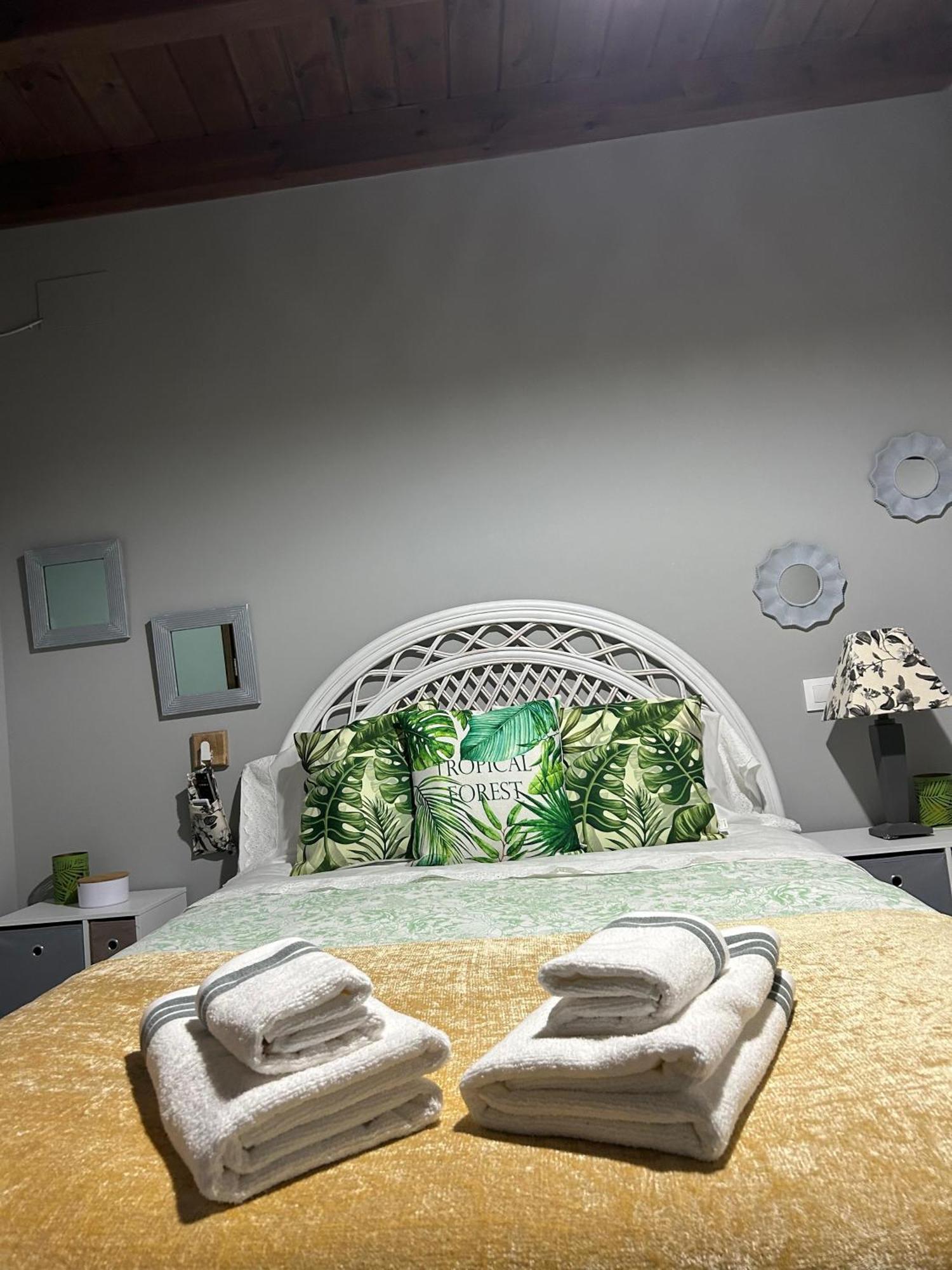 Casa Misi Villa Candeleda Luaran gambar