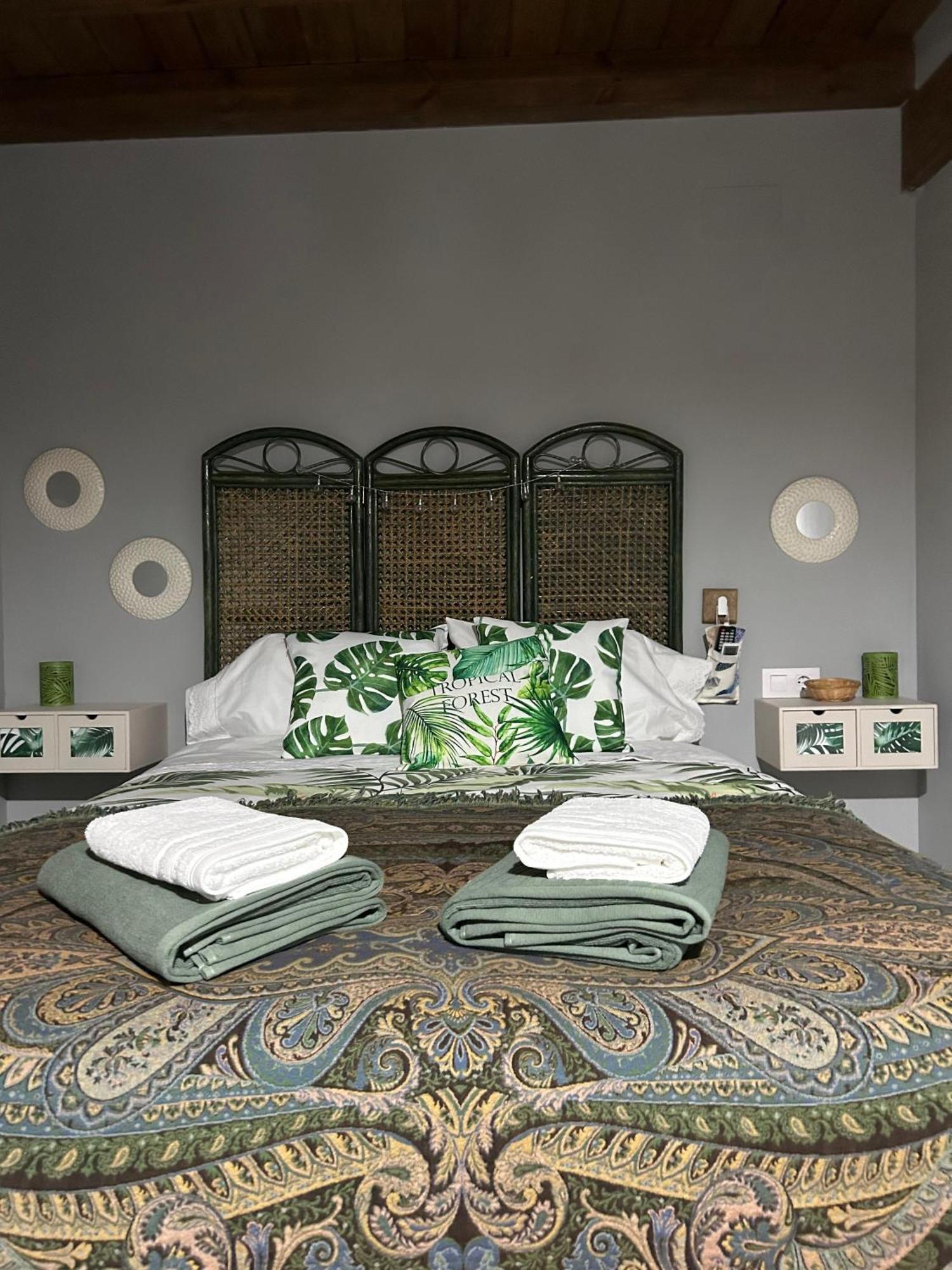 Casa Misi Villa Candeleda Luaran gambar